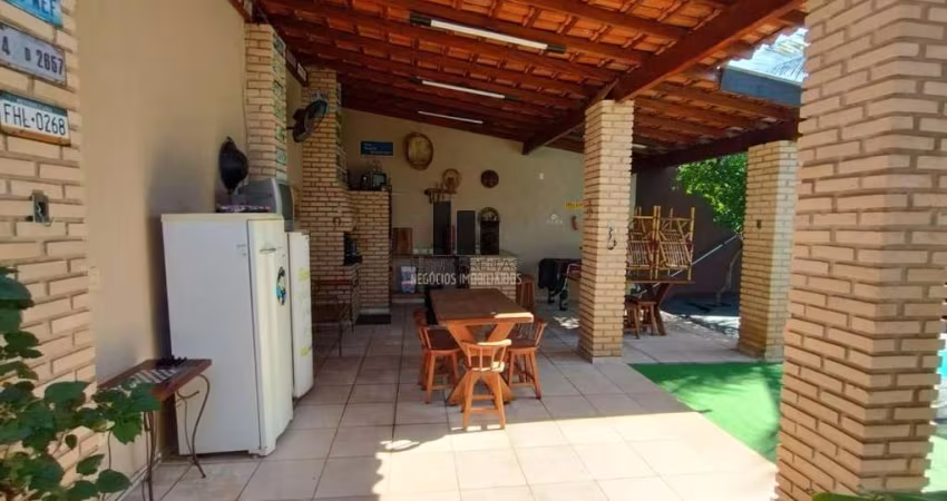 Casa 3 dormitórios para Venda em São José do Rio Preto, Parque das Flores, 3 dormitórios, 1 suíte, 3 banheiros, 2 vagas
