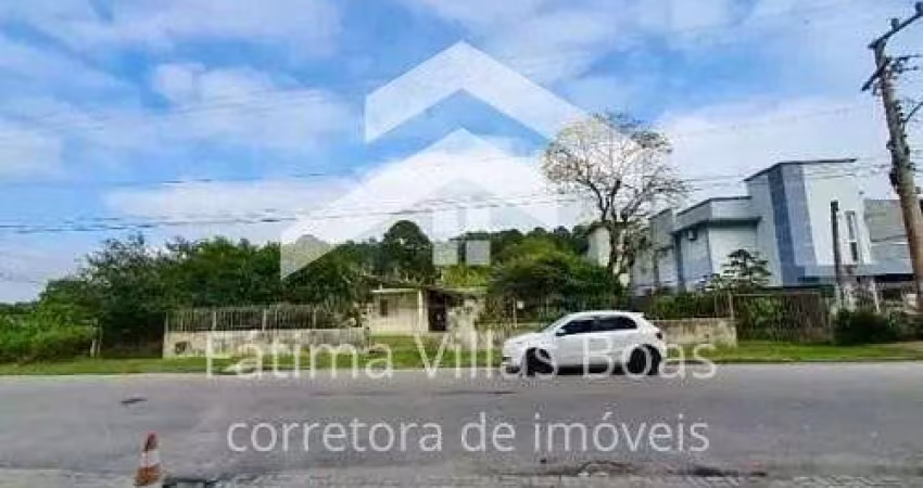 Amplo terreno à venda em Canasvieiras Florianópolis