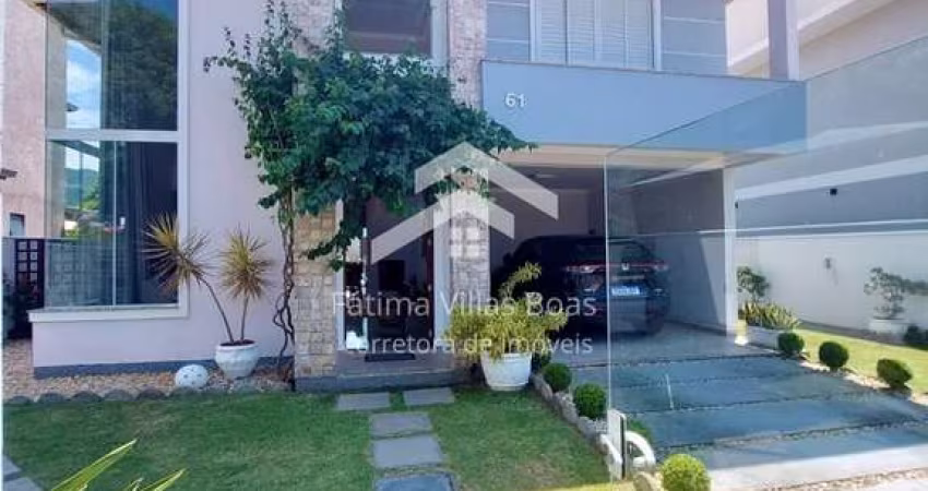CASA MOBILIADA E COM AMPLO QUINTAL À VENDA EM CONDOMÍNIO NO RIO VERMELHO EM FLORIANÓPOLIS