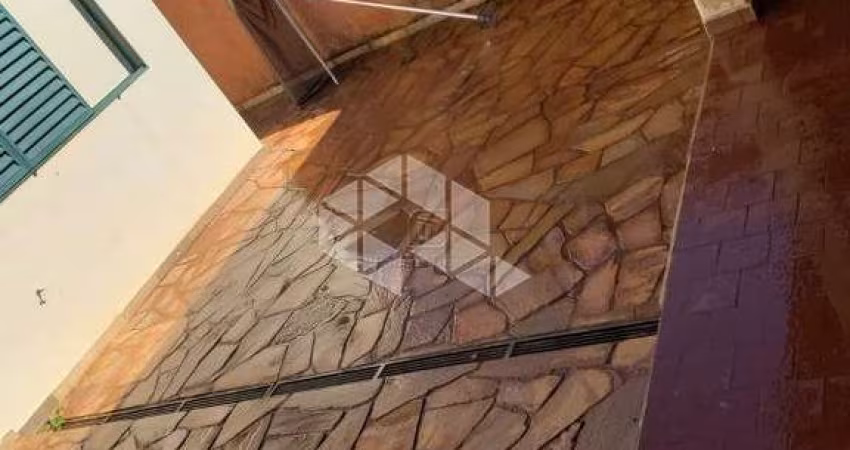 Casa à venda na Independência, 3 quartos, 1 suíte, 1 vaga.