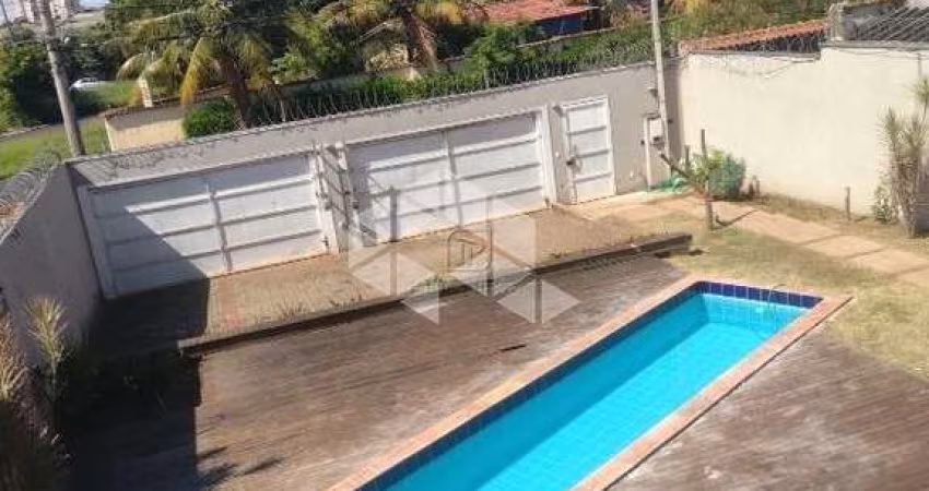 VENDO SOBRADO  PARQUE RESIDENCIAL LAGOINHA, 3 DORMITORIO ,  2 SUITES , 4 VAGAS