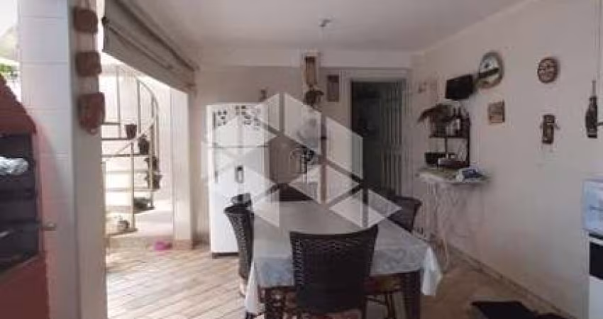 vende casa bairro Parque Industrial Lagoinha,  4 dormitórios, 2 suítes, 4 vagas
