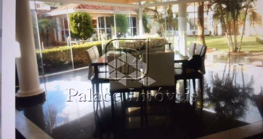 vende casa  JARDIM DIAMANTE, 6 domitoros , 3 suites , 3 vagas