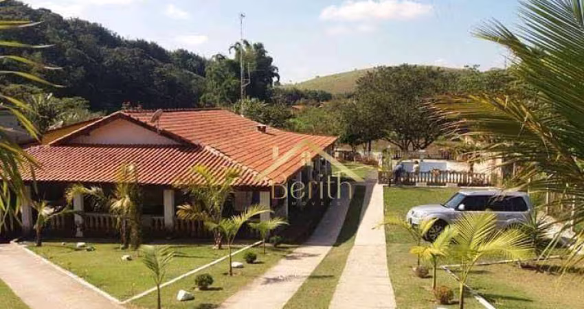 Chácara com 2 dormitórios à venda, 1200 m² por R$ 1.100.000,00 - Pinheirinho - Taubaté/SP