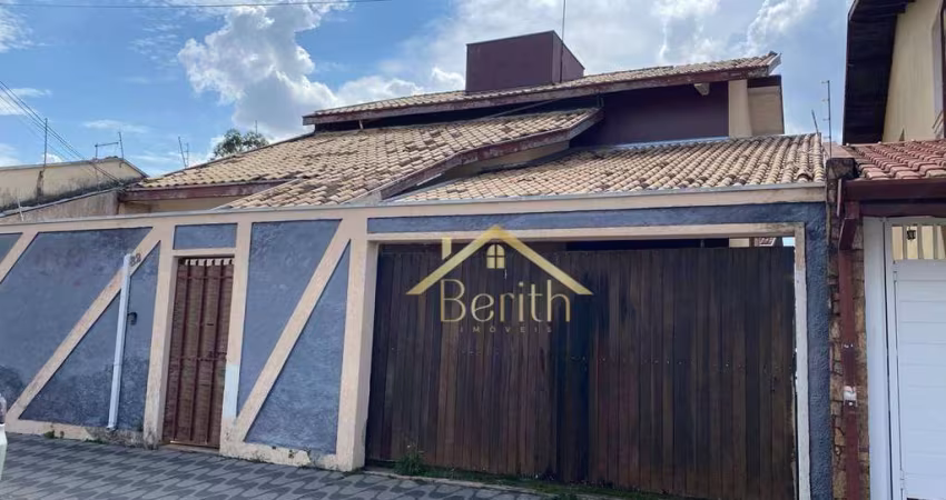Casa com 4 dormitórios à venda, 322 m² por R$ 620.000 - Campos Elíseos - Taubaté/SP