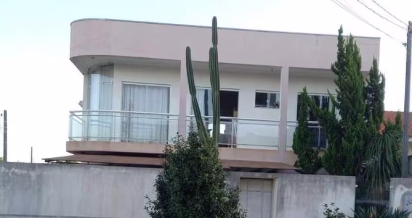 Sobrado para Venda em Campo Mourão, Jardim Flora, 3 dormitórios, 1 suíte, 3 banheiros, 1 vaga