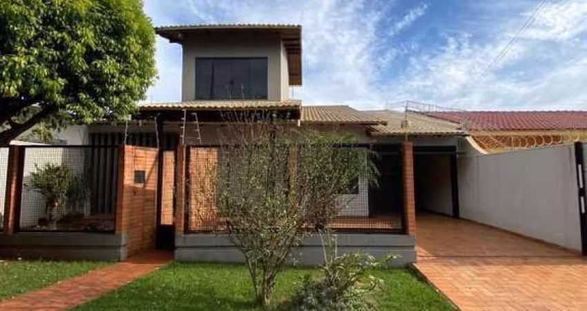 Casa para Venda em Campo Mourão, Jardim Santa Nilce I, 4 dormitórios, 2 suítes, 3 banheiros, 3 vagas