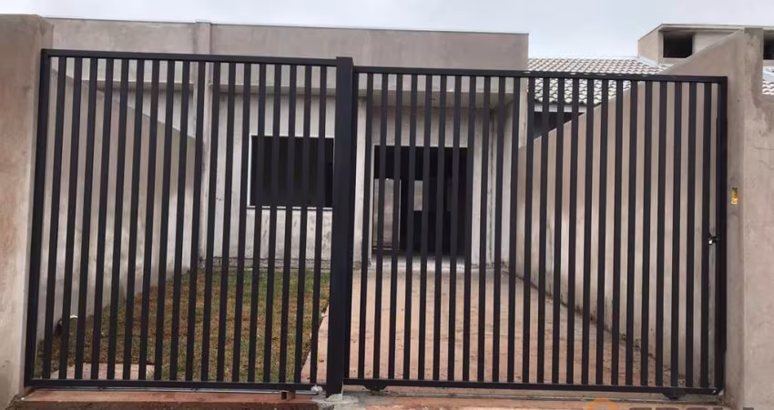 Casa para Venda em Campo Mourão, Jardim Panambi, 2 dormitórios, 1 banheiro