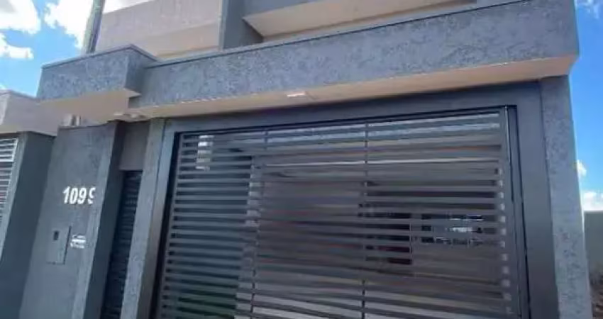 Sobrado para Venda em Campo Mourão, Residencial Parque do Lago, 3 dormitórios, 3 suítes, 4 banheiros, 2 vagas