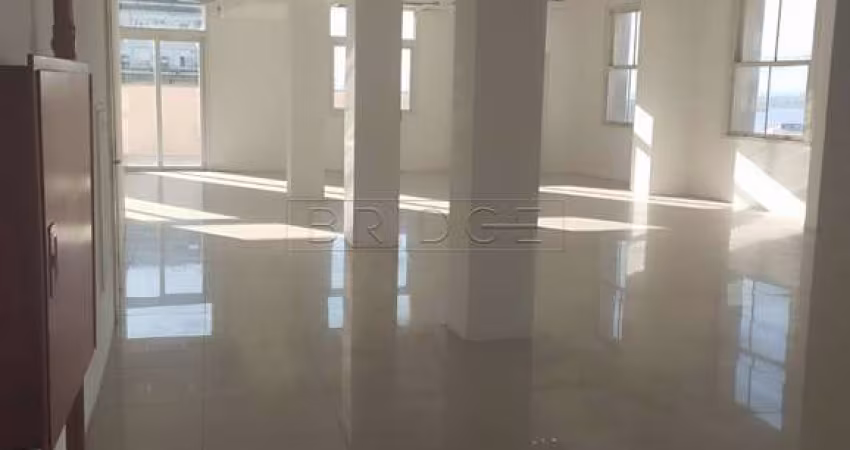 Sala comercial para alugar na Avenida Borges de Medeiros, 261, Centro Histórico, Porto Alegre