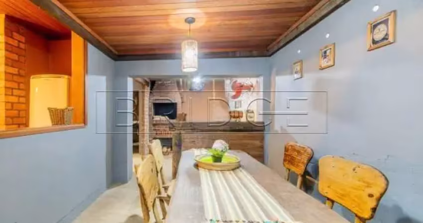 Casa comercial com 3 salas para alugar na Avenida Sertório, 8501, Sarandi, Porto Alegre