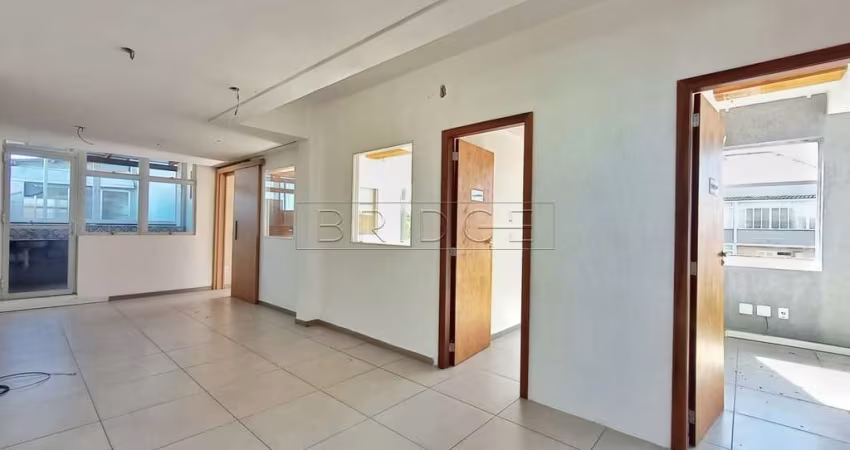 Sala comercial com 5 salas para alugar na Avenida Cairu, 1034, Navegantes, Porto Alegre