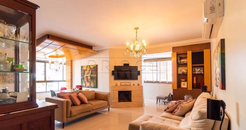 Apartamento com 3 quartos para alugar na Rua Carlos Trein Filho, 627, Bela Vista, Porto Alegre