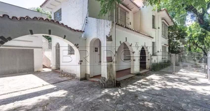 Casa comercial com 10 salas para alugar na Rua Marquês do Pombal, 162, Moinhos de Vento, Porto Alegre