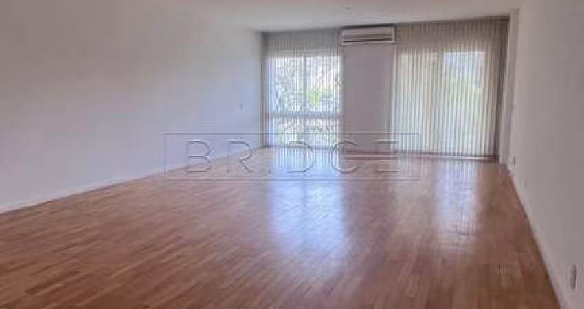 Apartamento com 3 quartos para alugar na Dr Timoteo, 1054, Moinhos de Vento, Porto Alegre