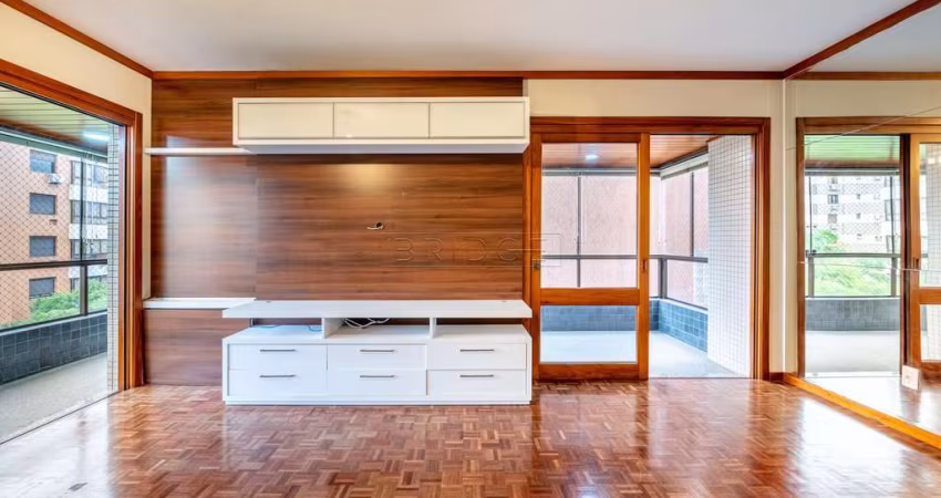 Apartamento com 3 quartos para alugar na Rua Professor Langendonck, 47, Petrópolis, Porto Alegre