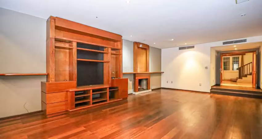 Casa comercial com 5 salas para alugar na Rua Quatorze de Julho, 790, Boa Vista, Porto Alegre