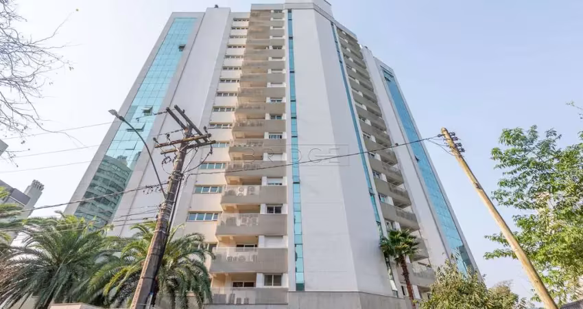 Apartamento com 3 quartos para alugar na Alameda Emílio de Menezes, 140, Três Figueiras, Porto Alegre