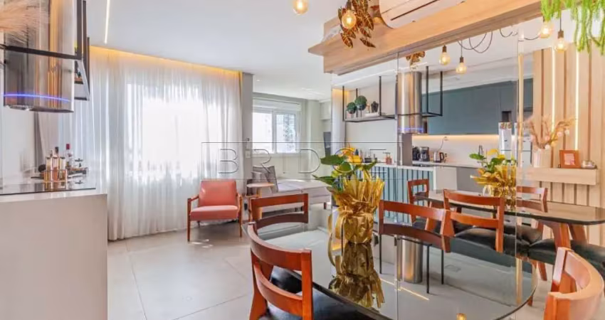Apartamento com 2 quartos para alugar na Rua Sapê, 1020, Passo da Areia, Porto Alegre