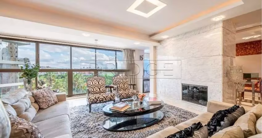 Apartamento com 3 quartos para alugar na Avenida Ferdinand Kisslinger, 80, Jardim Europa, Porto Alegre