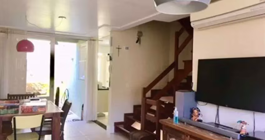 Casa de condomínio para venda possui 165 metros quadrados com 3 quartos