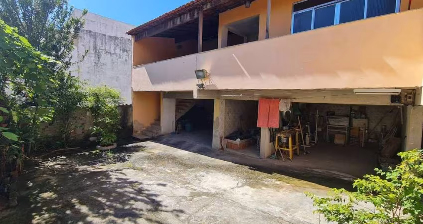 Casa com 2 quartos para alugar na Rua Boa Vista, Cabuis, Nilópolis
