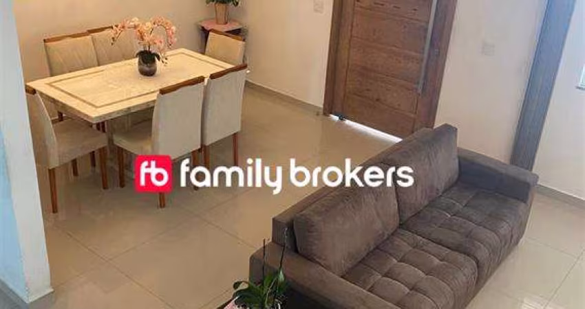 CASA COM 4 SUÍTES E 246m² Á VENDA EM VARGEM PEQUENA