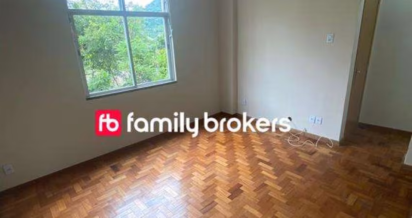 LINDO APARTAMENTO COM 2 QUARTOS E VISTA PARA O CRISTO REDENTOR Á VENDA