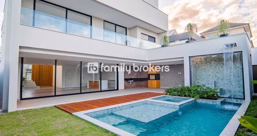 CONDOMÍNIO SAND LAKE: CASA TRÍPLEX DE 540m² E 4 QUARTOS À VENDA NO RECREIO