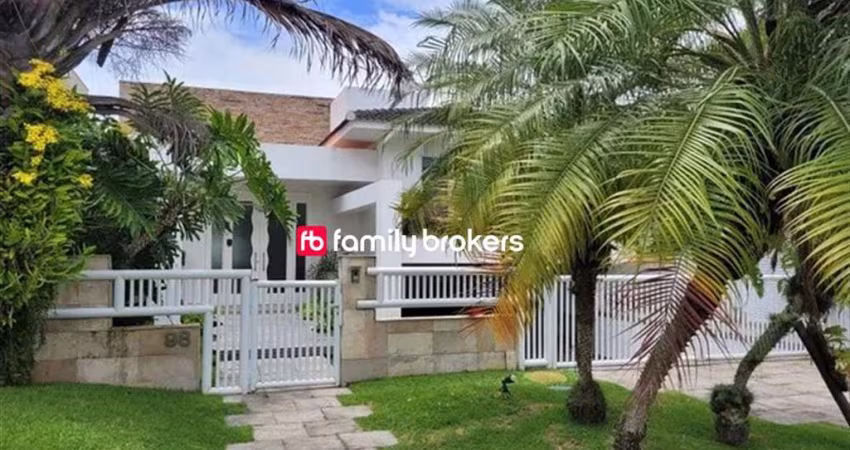 ESPETACULAR CASA DE 4 QUARTOS e 540M² | LAZER COMPLETO - CONDOMÍNIO CRISTAL LAKE