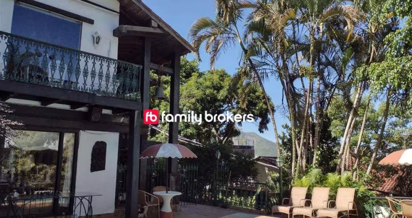 EXCELENTE CASA COM 700M² | 6 QUARTOS | LAZER COMPLETO | VISTA MAR - SÃO CONRADO.