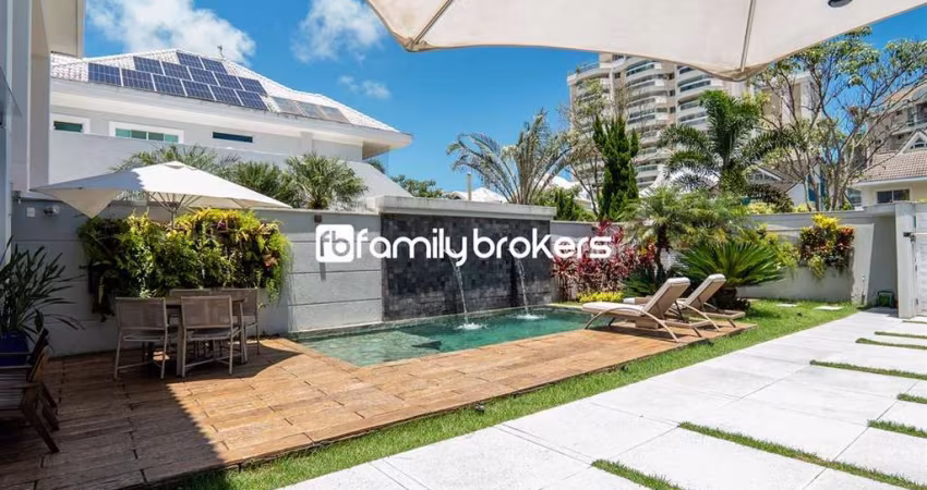 BLUE HOUSES: CASA DE 5 SUÍTES E 350m² À VENDA NA BARRA DA TIJUCA
