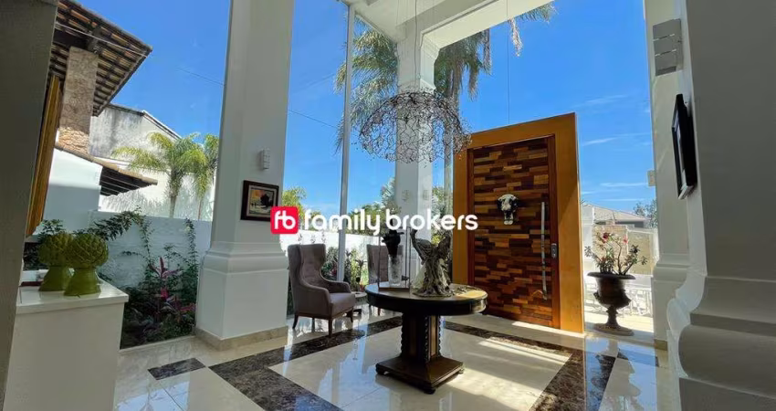 CONDOMÍNIO MALIBU: CASA DE ALTO PADRÃO COM 4 SUÍTES E 830m² À VENDA