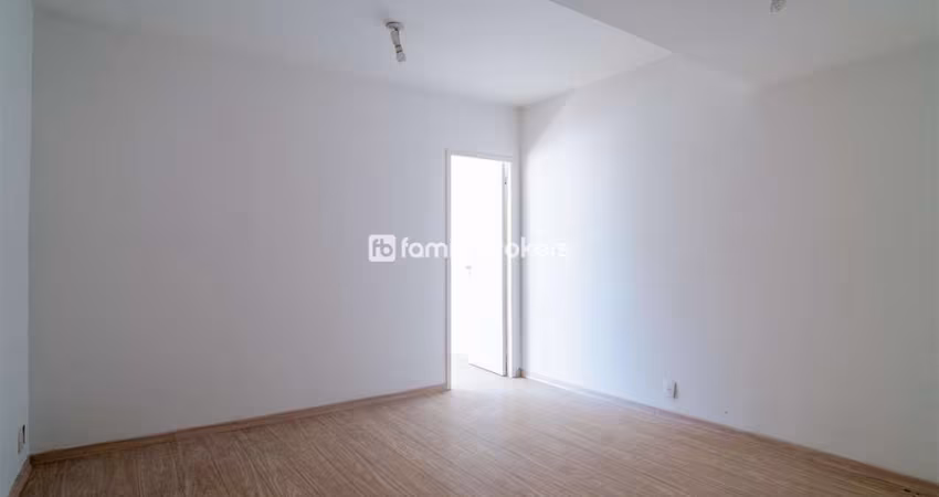 SALA COMERCIAL AREJADA NO CENTRO DO RIO - PRÓXIMO AO METRÔ