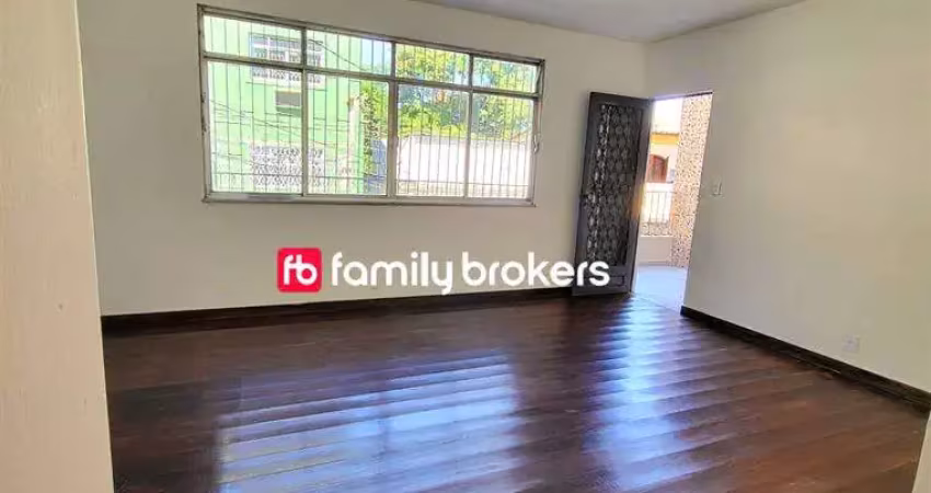 CONFORTÁVEL CASA COM 4 ANDARES | 346M² | 3 QUARTOS | 1 VAGA - FREGUESIA