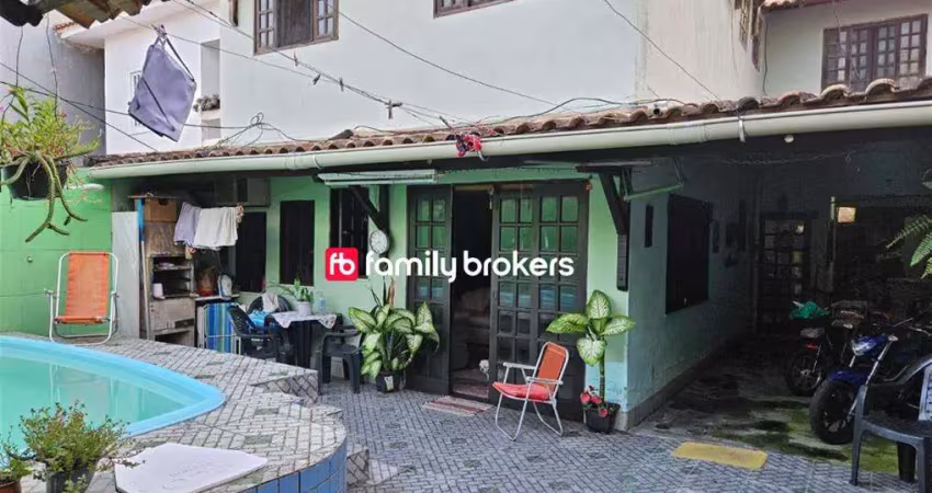 Ótima casa duplex com 4 quartos | 1 suíte | 144m² | sol da manhã - vargem pequena