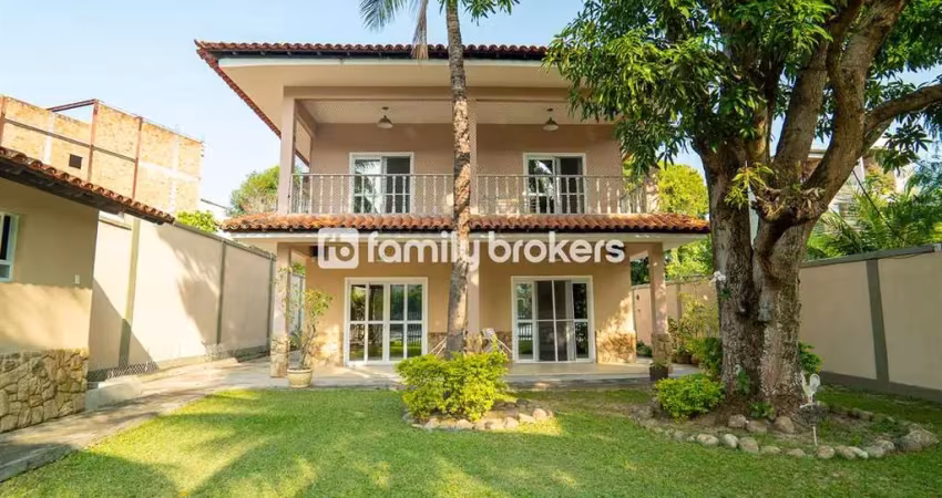 Seu refúgio particular: maravilhosa casa duplex de 3 quartos | 250m² | localização privilegiada