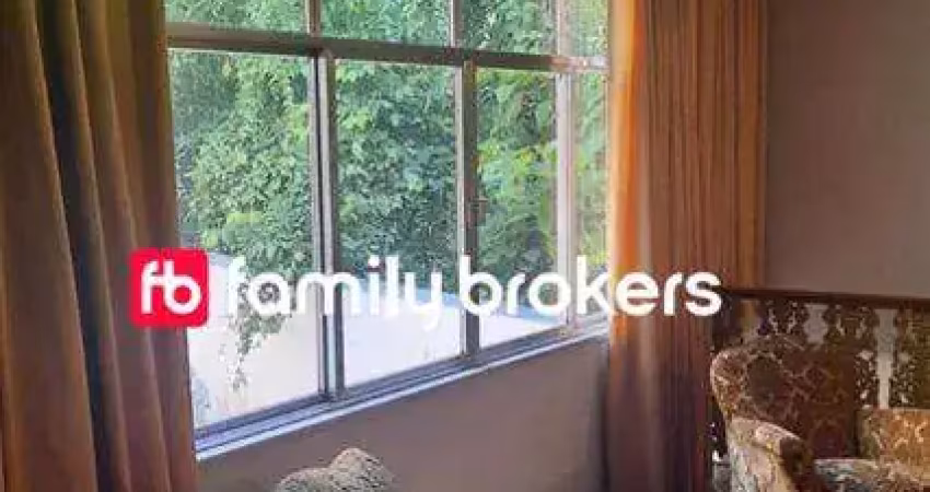 Excelente casa triplex de 1.300m² | 4 quartos | 3 vagas | sol da manhã - taquara