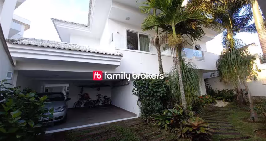Riviera del sol: espetacular casa de 4 suítes e 537m² com fina decoração à venda