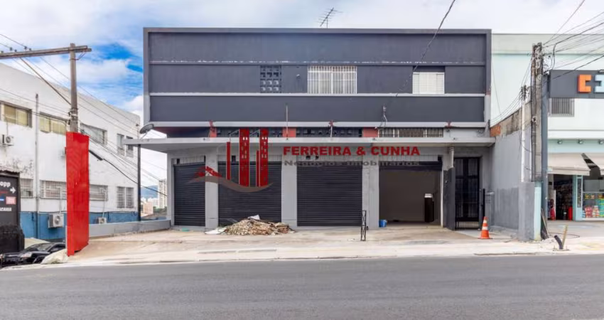 Galpão 1000M² para locação no bairro de Santana.