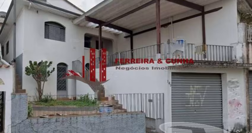 Excelente Sobrado 305m² no bairro Vila Mazzei para investimento.
