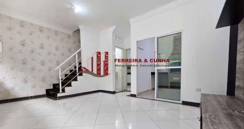 Casa condomínio 120m² Vila Mazzei