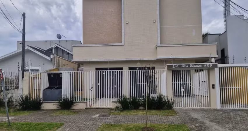 Lindo apartamento no alto da rua xv. uma suíte e vaga coberta.