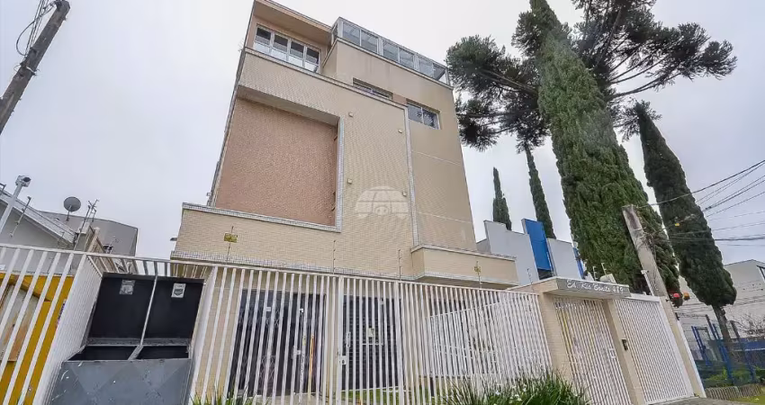 Lindo apartamento no alto da rua xv. uma suíte e vaga coberta.