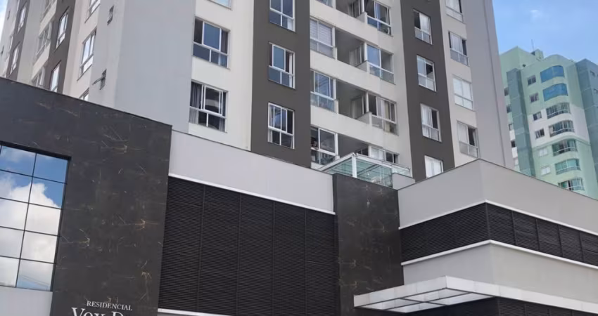 Apartamento dois quartos, semi mobiliado. Fazenda