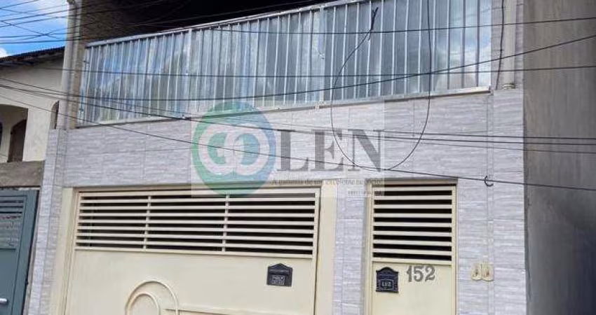 Casa para Venda em São Paulo, Vila Carmosina, 5 dormitórios, 4 banheiros, 2 vagas