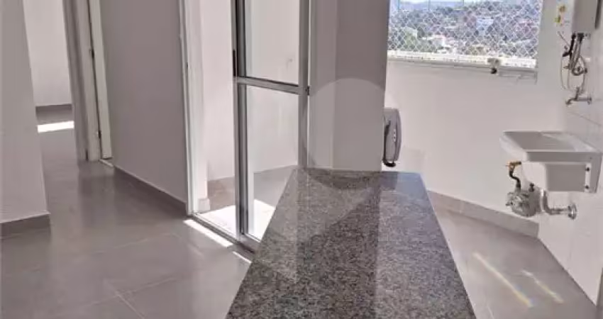 Apartamento reformado com 2 dormitórios próximo ao horto florestal – lazer completo