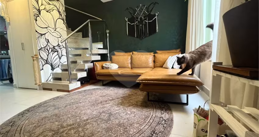 Casa em condomínio fechado – 2 dormitórios, suíte, espaço gourmet e 2 vagas