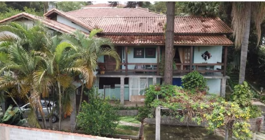 CASA COM 3 QUARTOS PARA VENDA NO TREMEMBÉ, JARDIM VIRGINIA BIANCA.