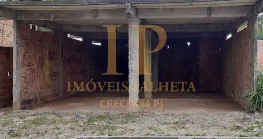 Vende-se terreno 200m² com construção inacabada no novo aleixo.